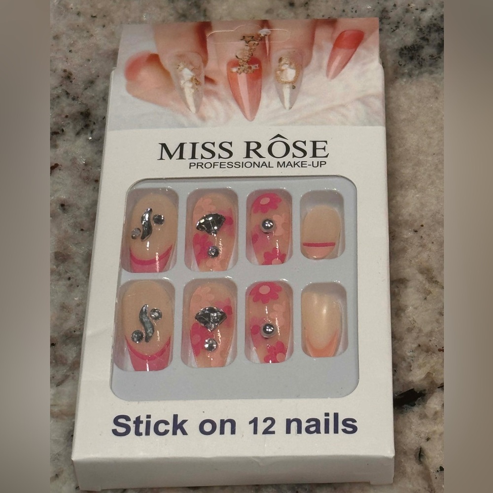 Stick-On Nails Pink and Cream - OS